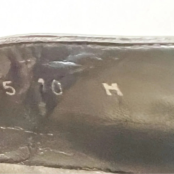 Stuart Weitzman Classic Black Loafer Women’s Size 10 Elastic Monk‎ Strap Classic - Picture 4 of 13